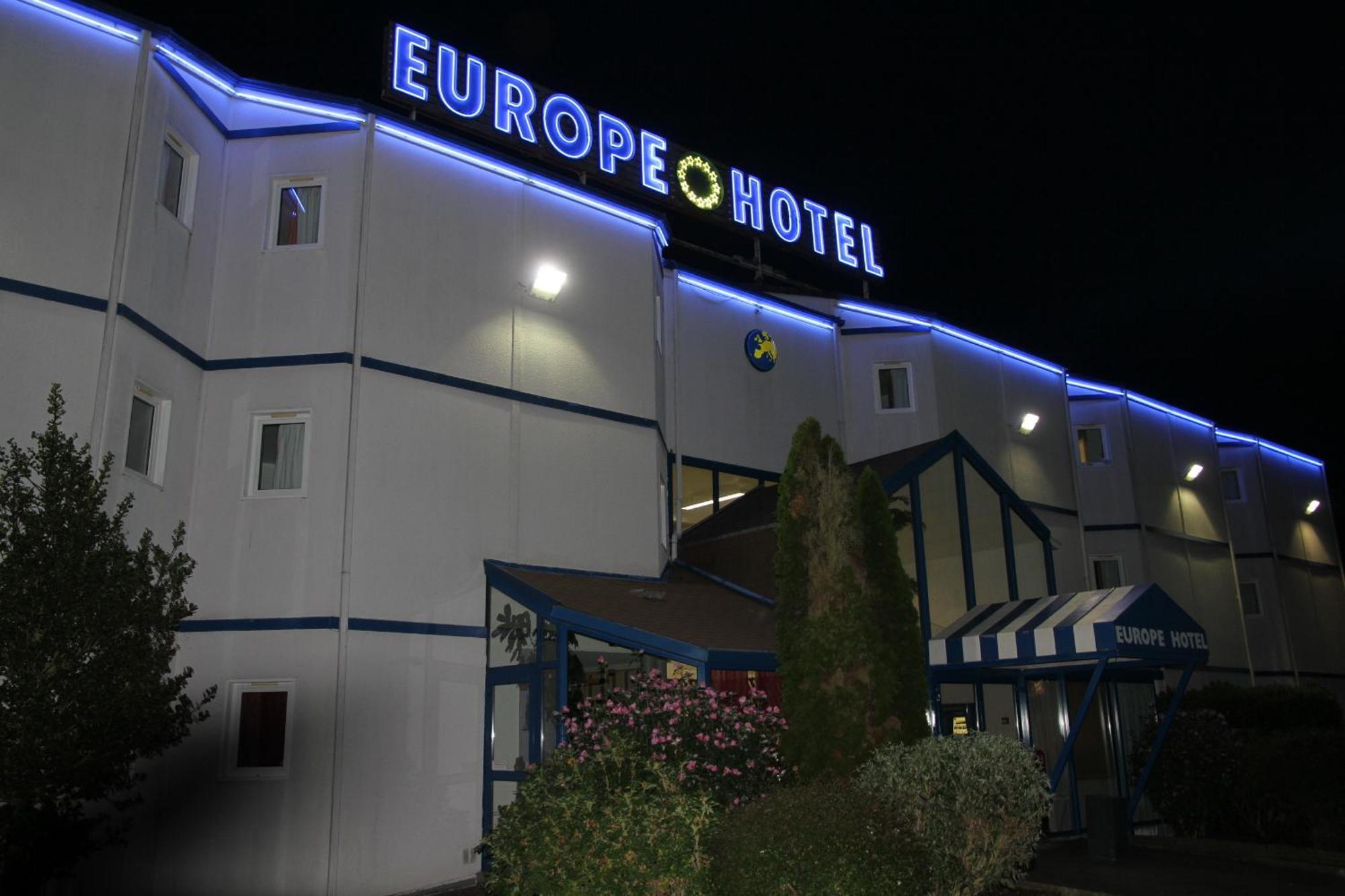 Europe Hotel วาเร็นน์ส วัวเซลส์ ภายนอก รูปภาพ